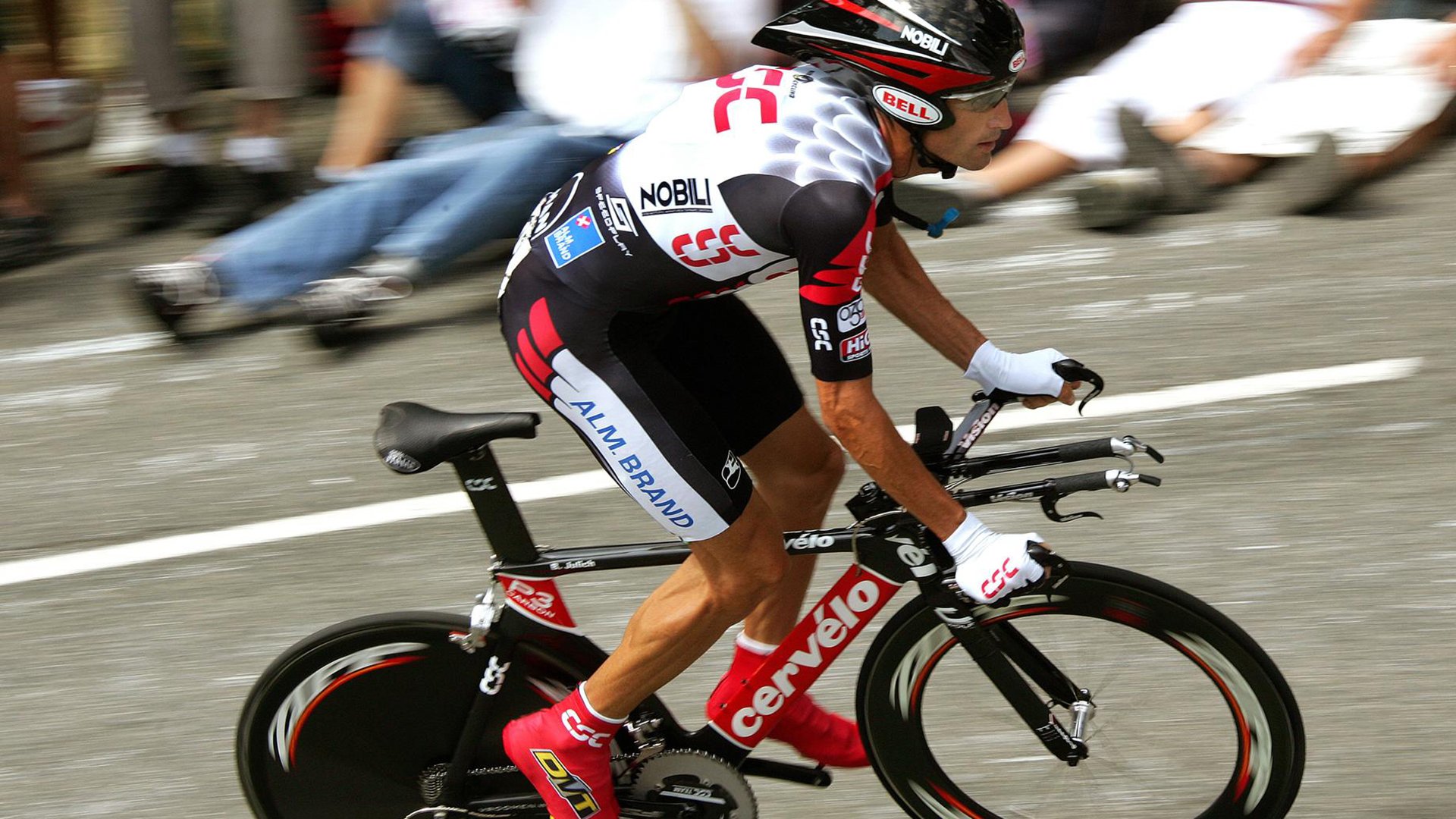 关键封盖:李磊最后时刻成功封堵上海队投篮!,李磊 上海