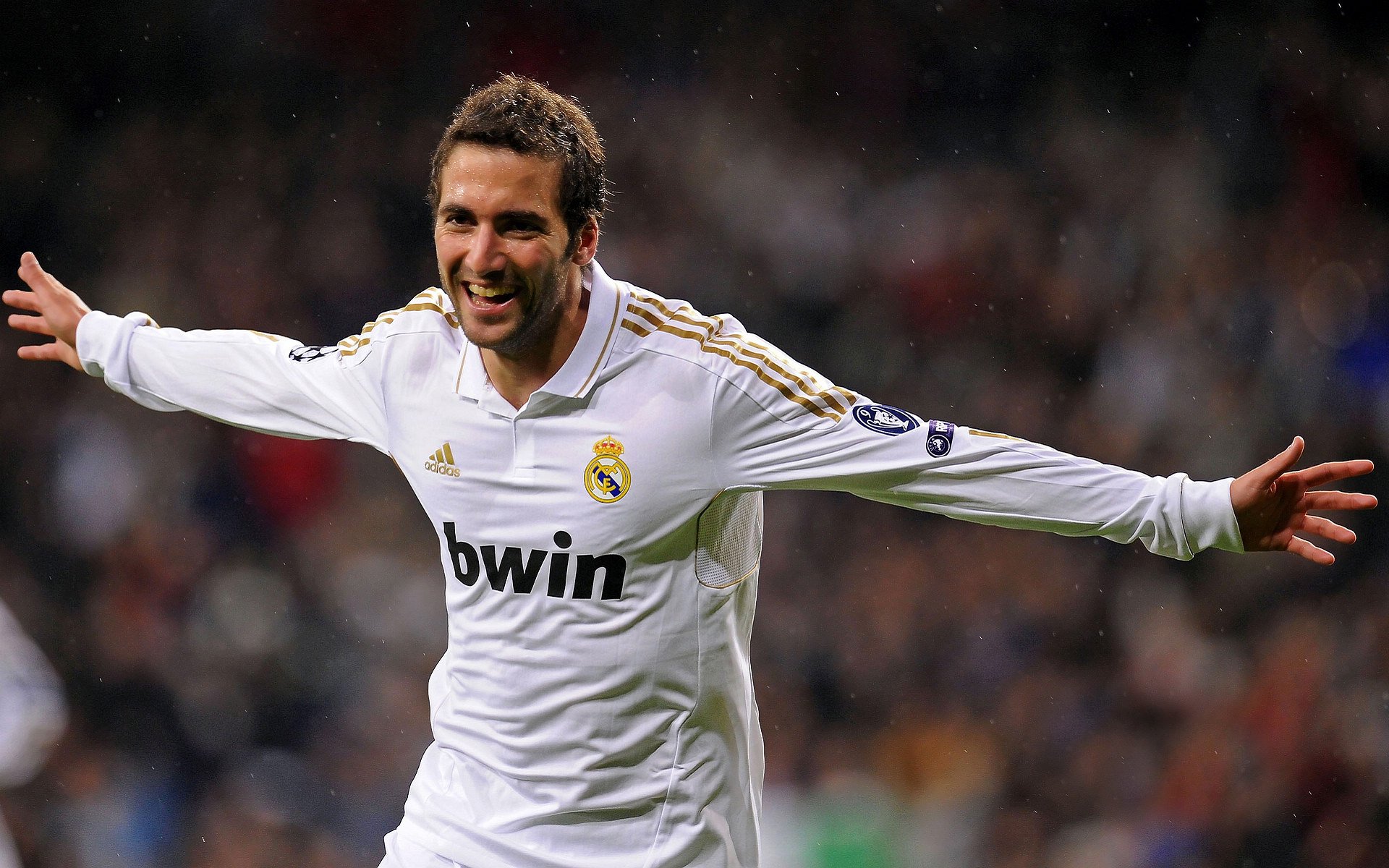 心跳加速：欧冠比赛中的最惊险瞬间，欧冠跑动数据